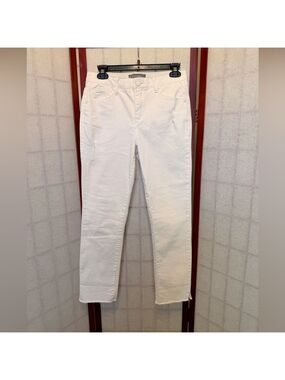 Wit & Wisdom Cropped White Skinny Jeans with Raw Hem - EUC - Size 4